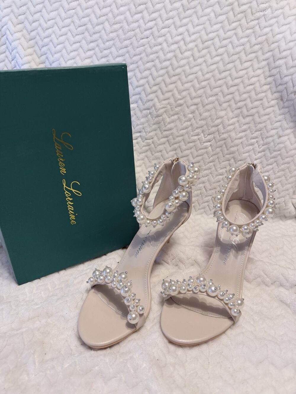Lauren Lorraine Fiesta Ivory Pearl Embellished Heels Sandals Size 8 Wedding